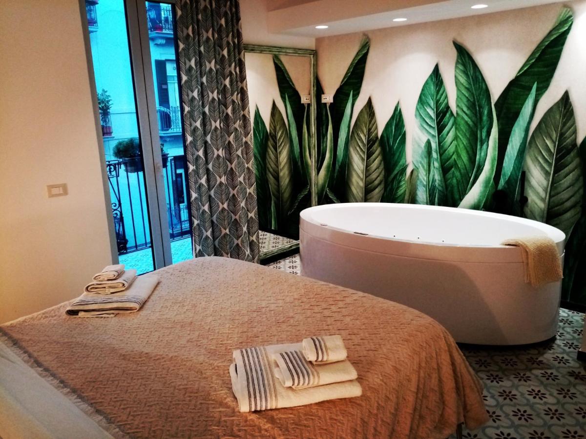 Sonnino Suite Jacuzzi Apartment バーリ エクステリア 写真