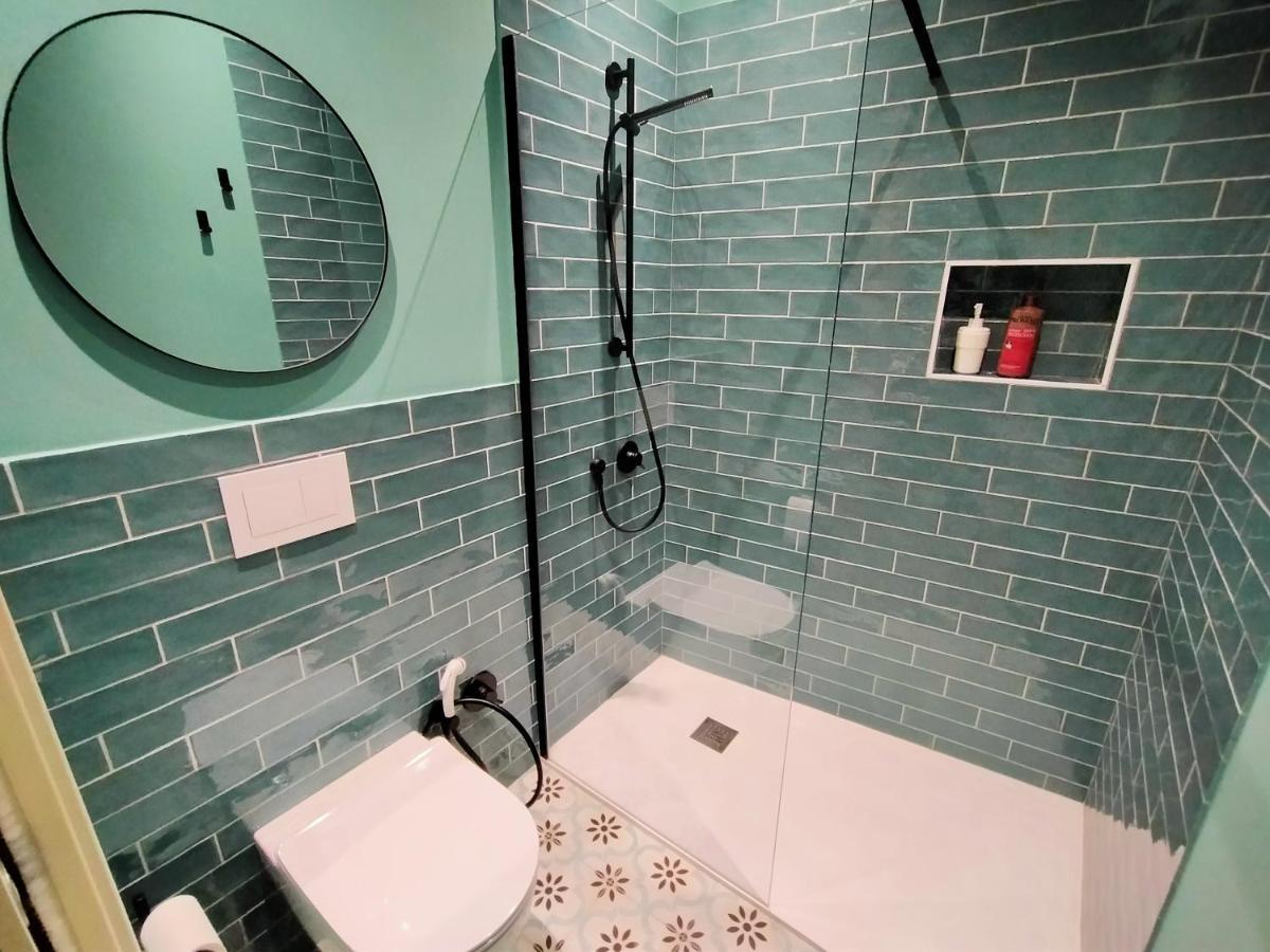 Sonnino Suite Jacuzzi Apartment バーリ エクステリア 写真